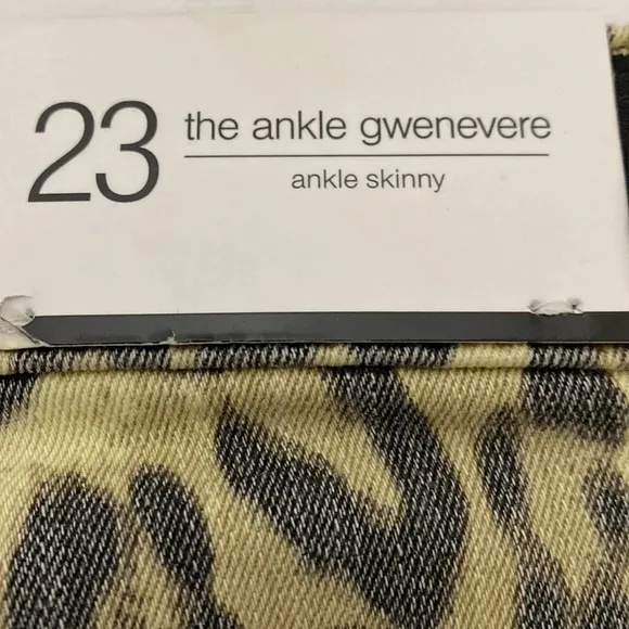 7 For All Mankind NWT Cheetah Print The Ankle Gwenevere Ankle Skinny Jeans 23