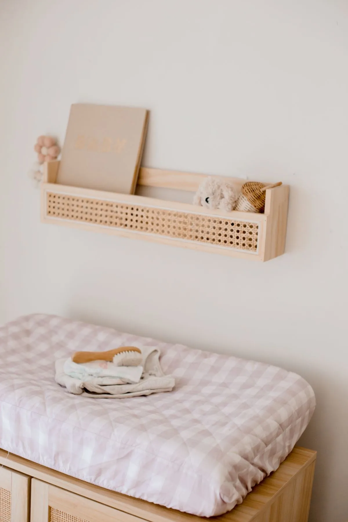 Bambella Waterproof Bassinet Sheet | Blush Gingham