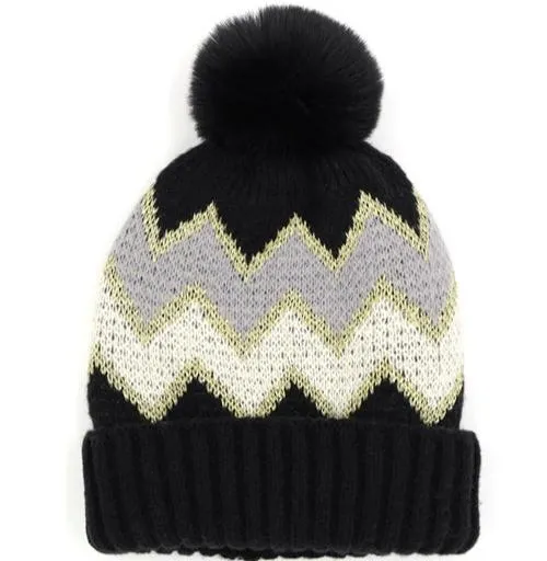 CHEVRON POM BEANIE - BLACK