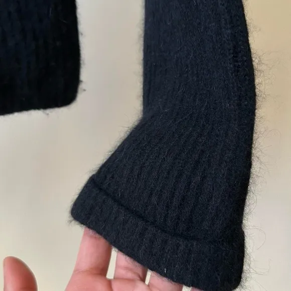 CHIC VINTAGE 90S Lambswool and Angora Fur Wool Knit Collared Sweater Black-M