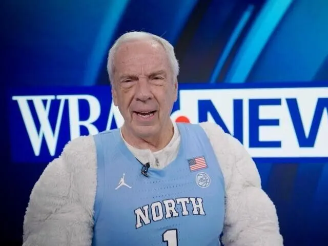 Coach Roy Williams Signed North Carolina Tar Heels Career Stat Jersey (Beckett)