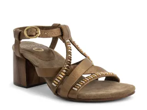 Desi  Heel