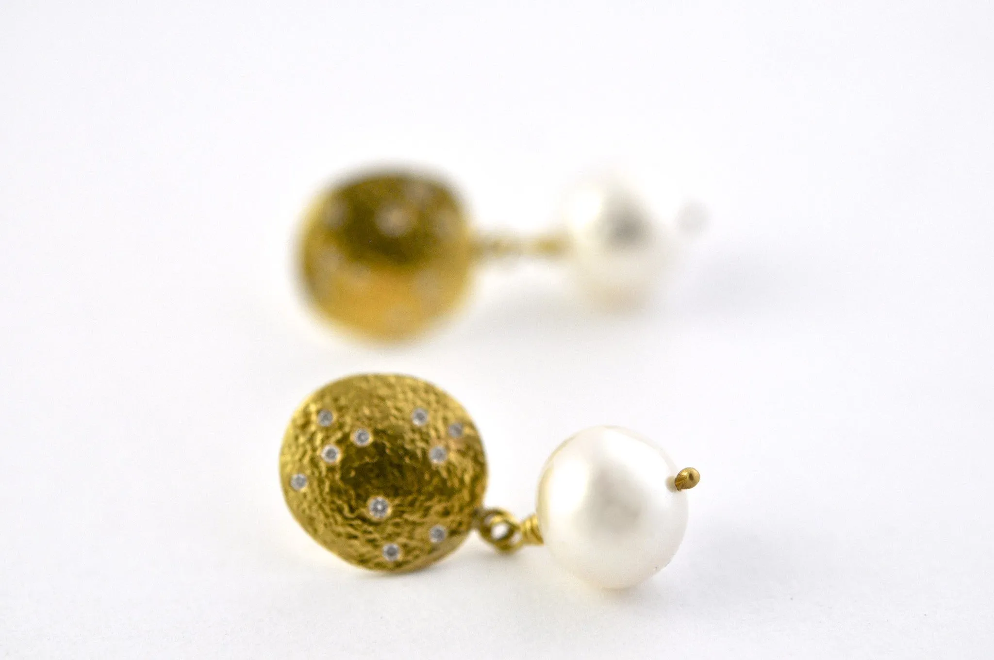 earrings / gold hammered 22k  discs   diamonds