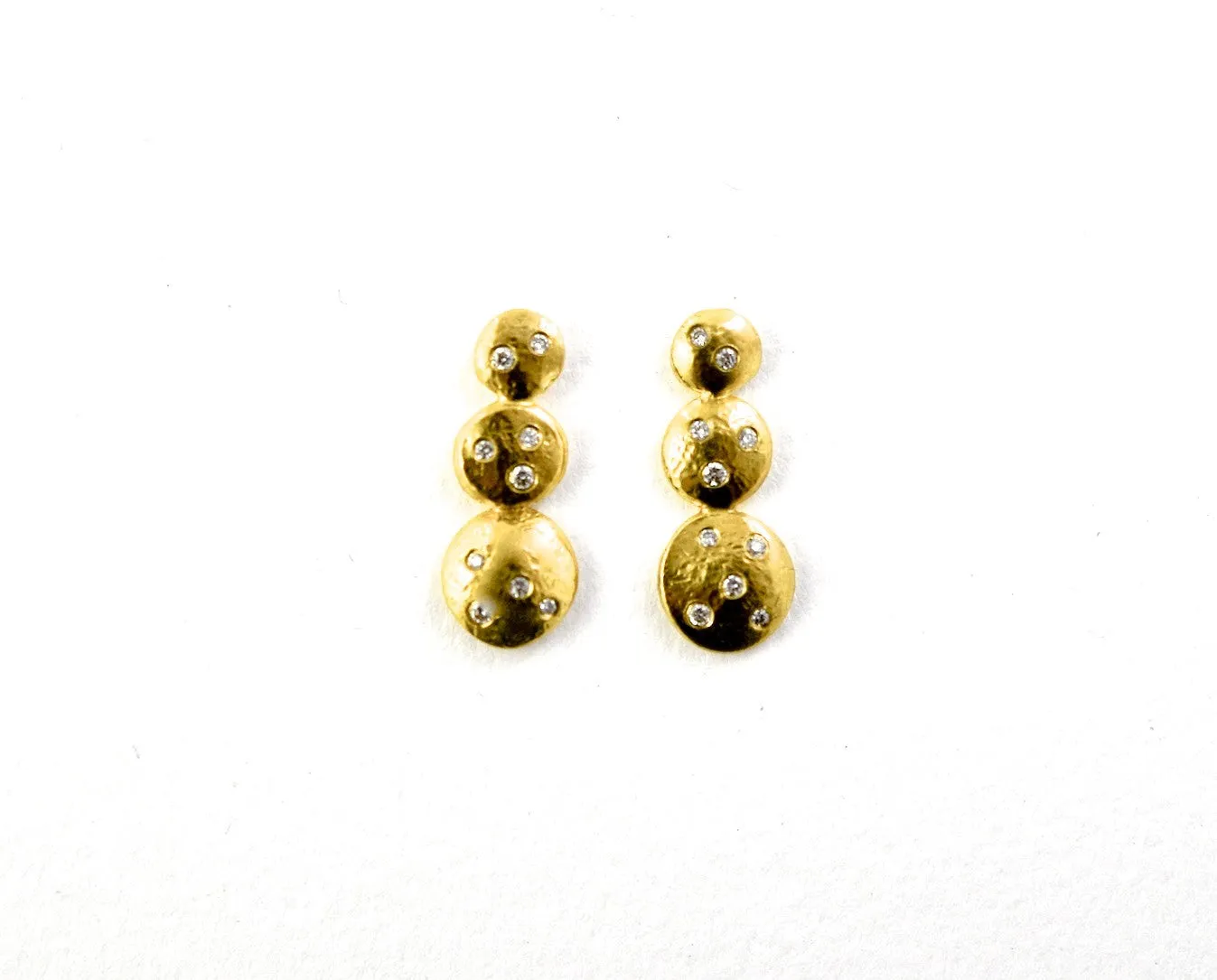 earrings / gold hammered 22k  graduated discs   diamonds
