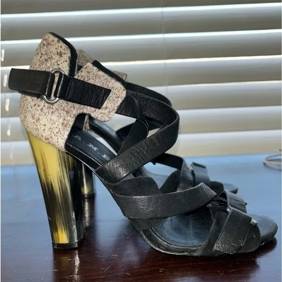 L.A.M.B. Gwen Stefani Korry Black Leather Brown Calf Hair Strappy Heels Size 6.5