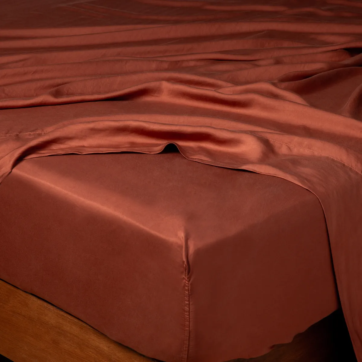 Madera Luxe Fitted Sheet - Queen, Cal King, E. King