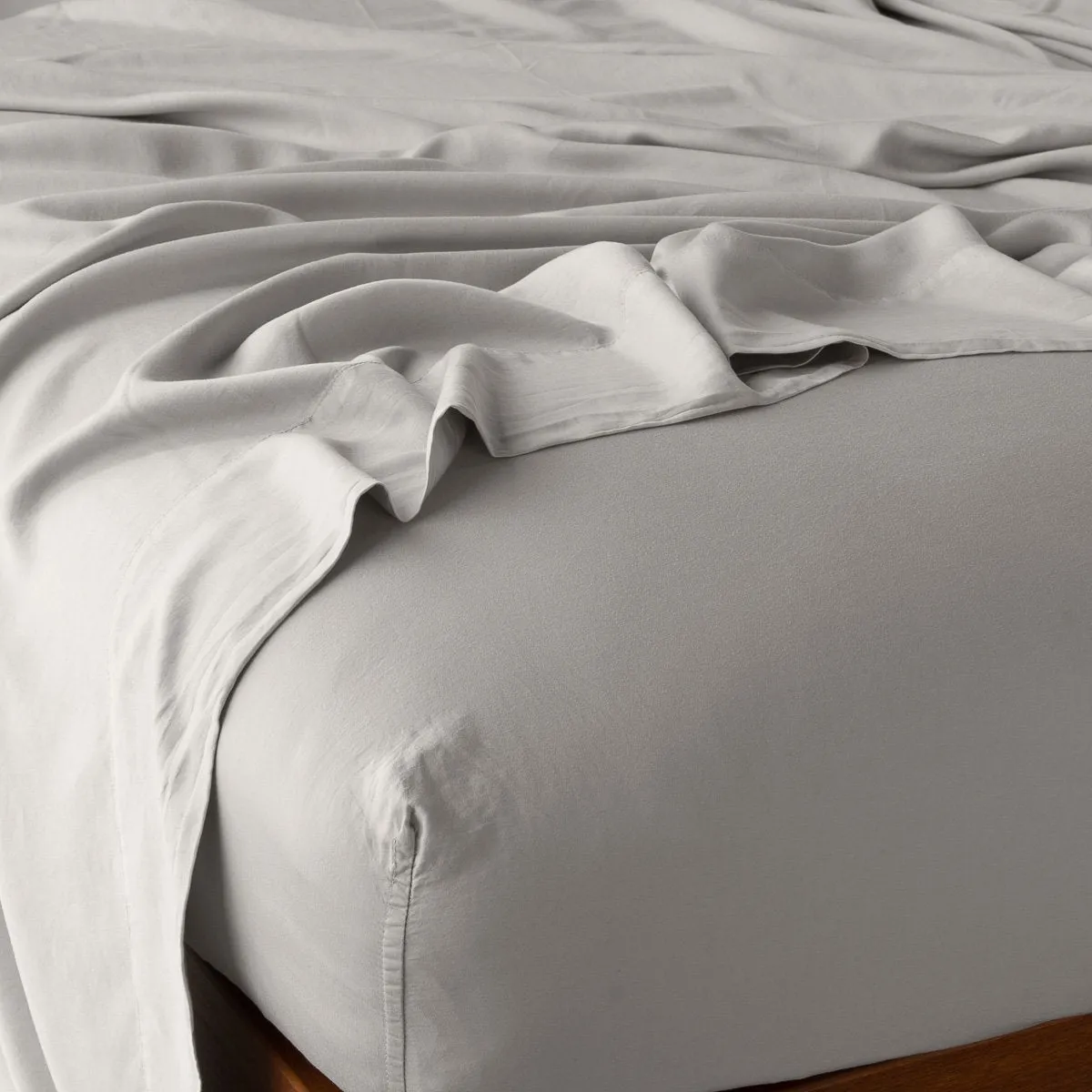 Madera Luxe Fitted Sheet - Queen, Cal King, E. King