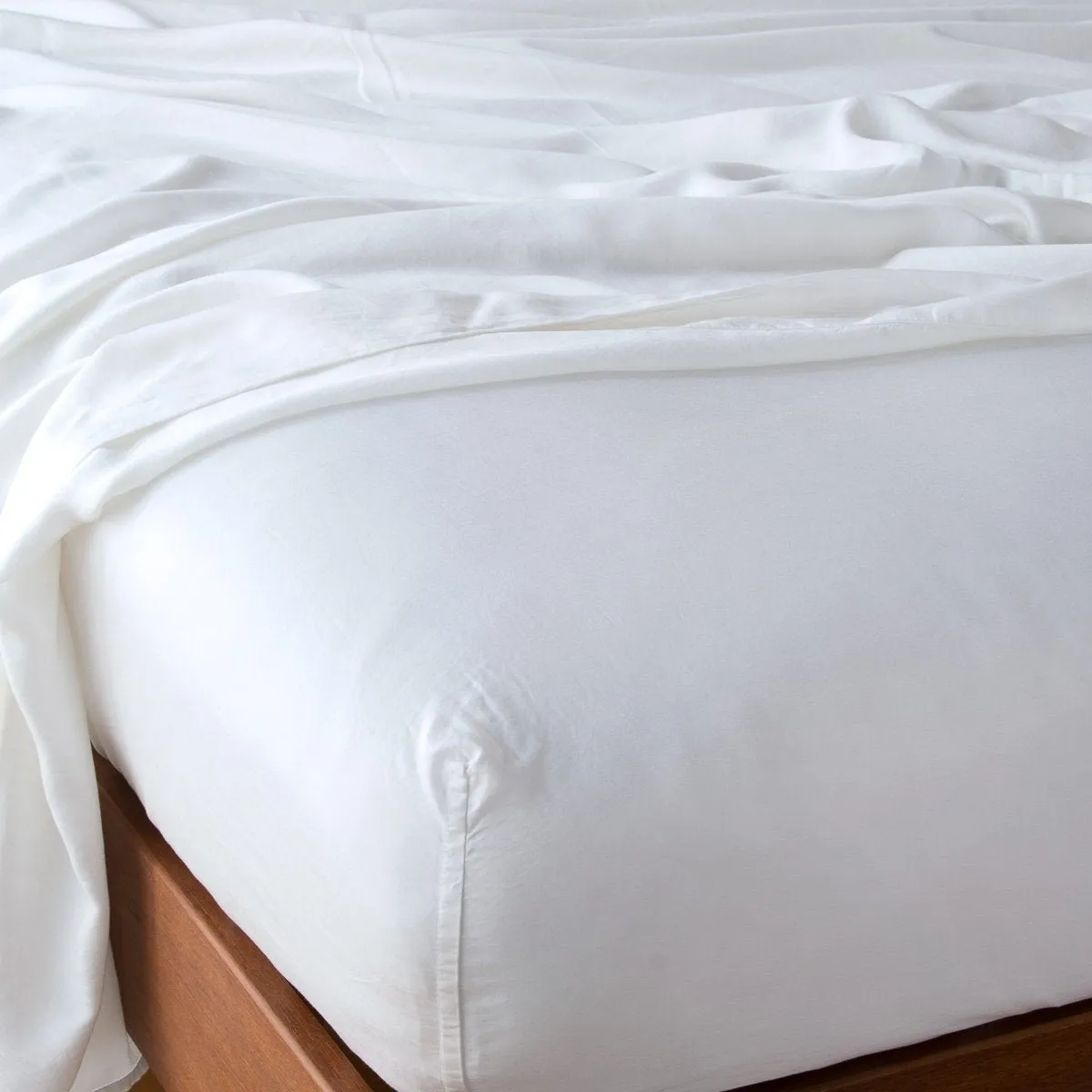Madera Luxe Fitted Sheet - Queen, Cal King, E. King