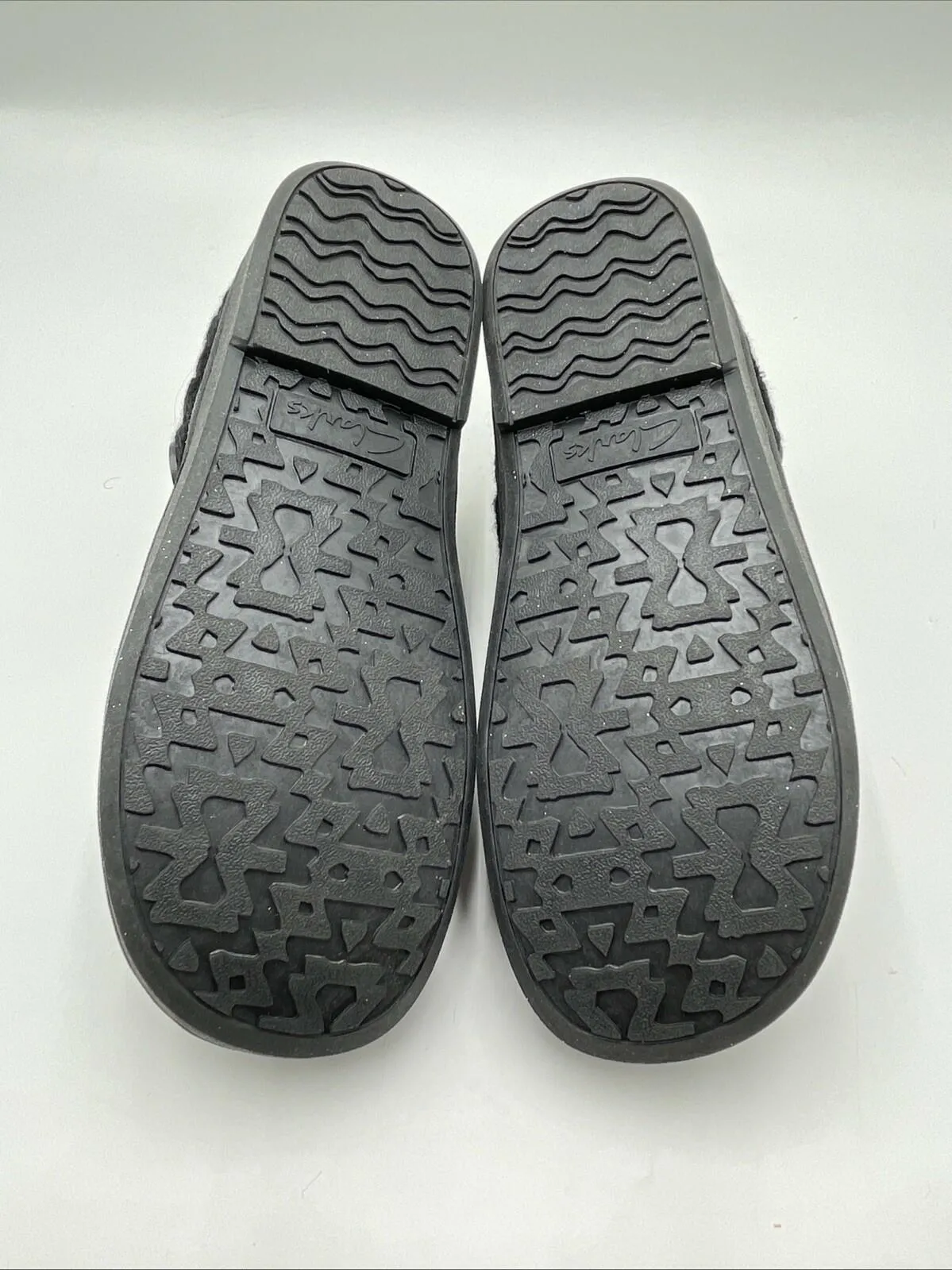 NWB Clarks Women's Cable Knit Sweater Clogs Black Size 9M