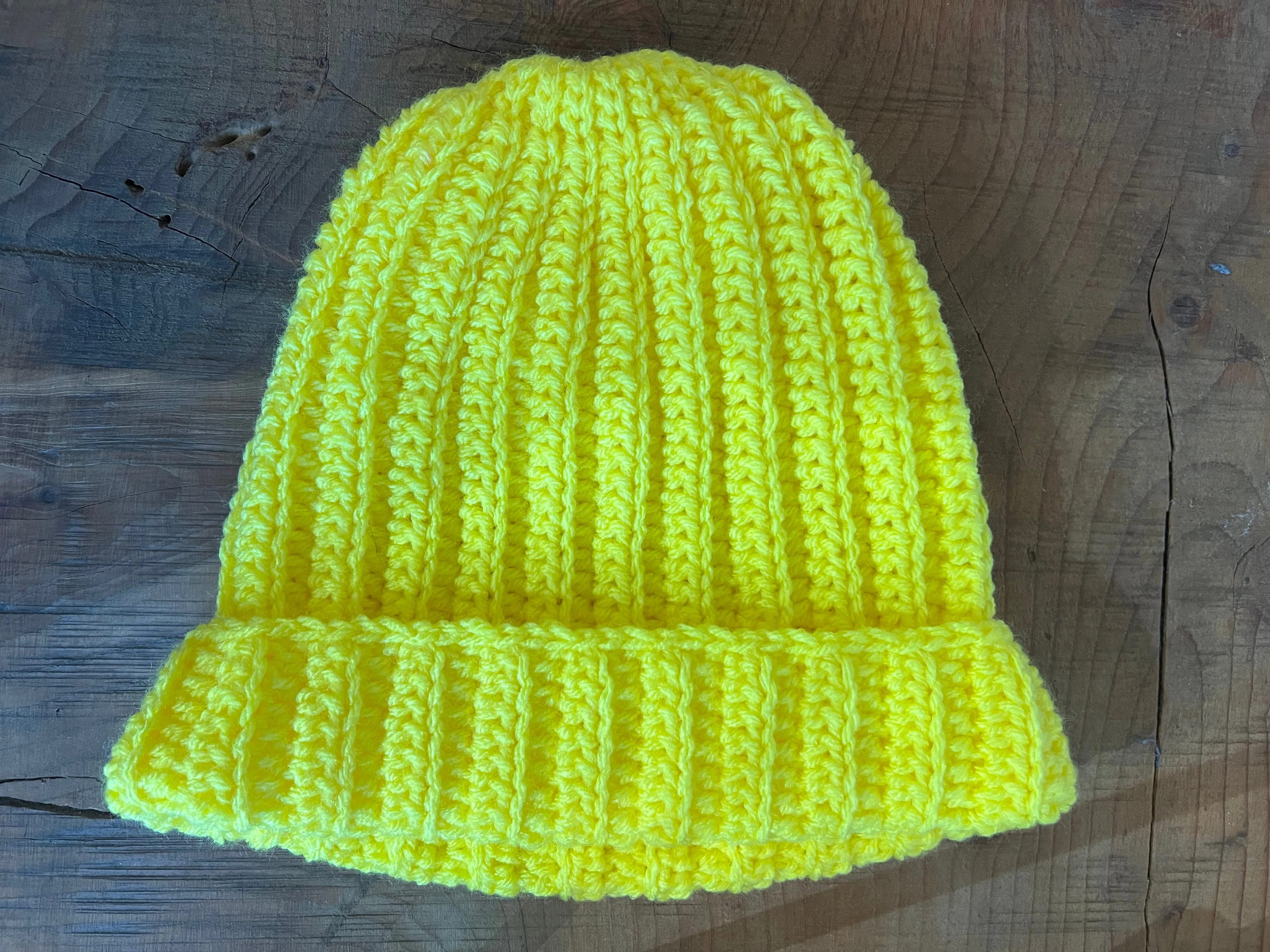ONE-SIZE-FITS-ALL CROCHET BEANIE