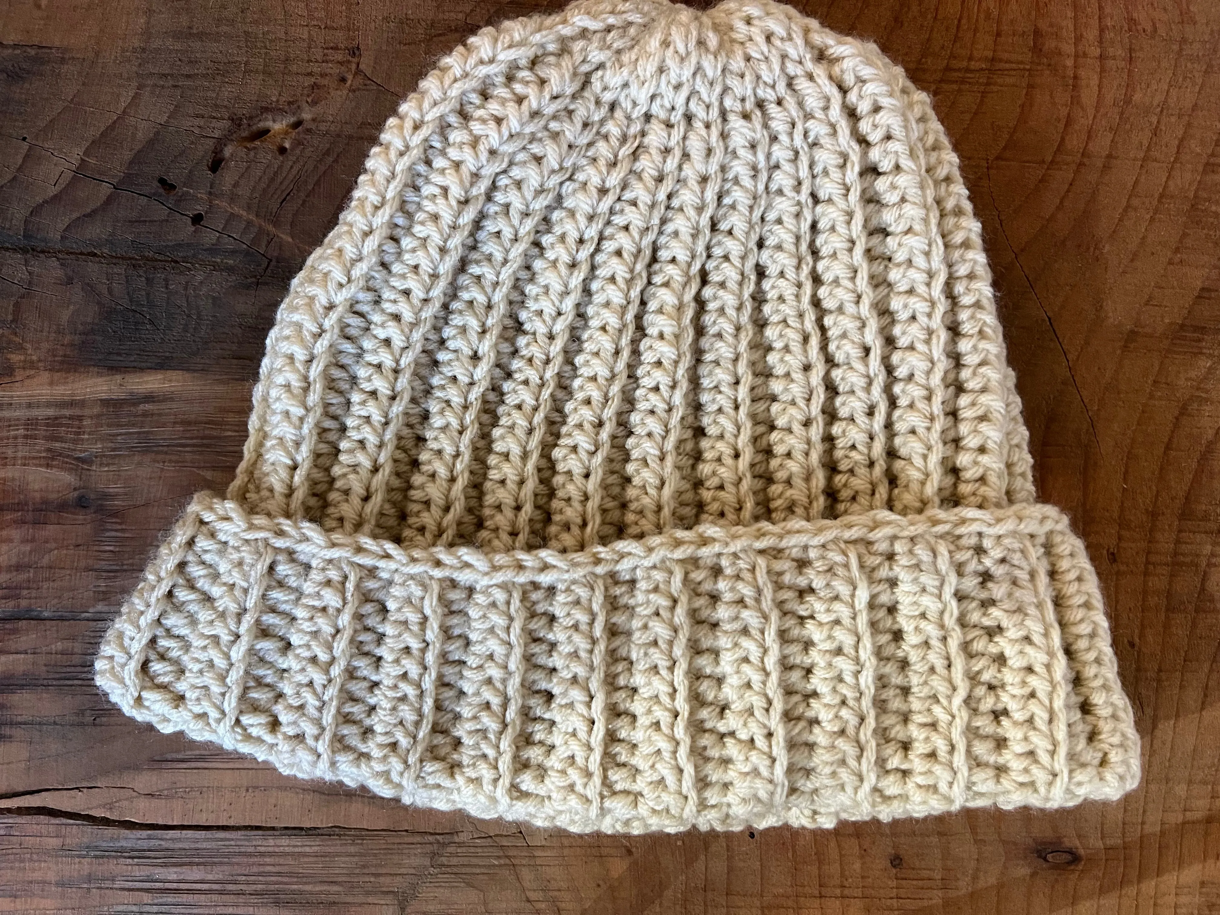 ONE-SIZE-FITS-ALL CROCHET BEANIE