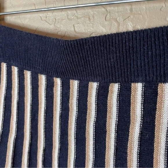 Pure Collection Knitted Navy Blue White and‎ Golden Stripe Skirt NWT Size Small
