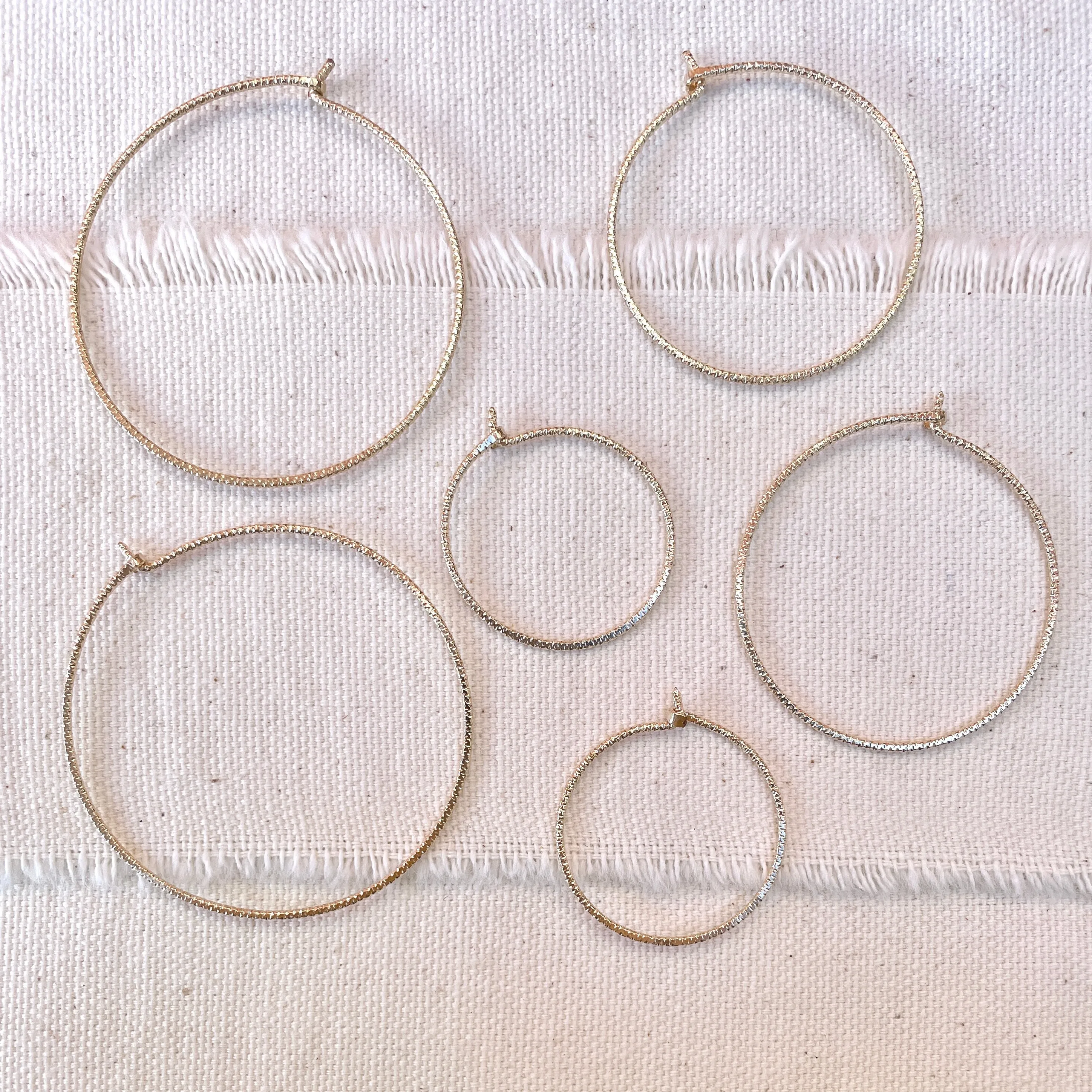 Round CRINKLE Hoops