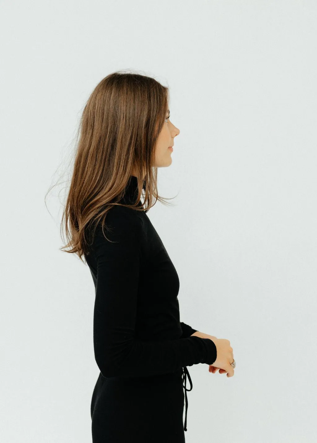 Éterne Cropped Fitted Turtleneck Top