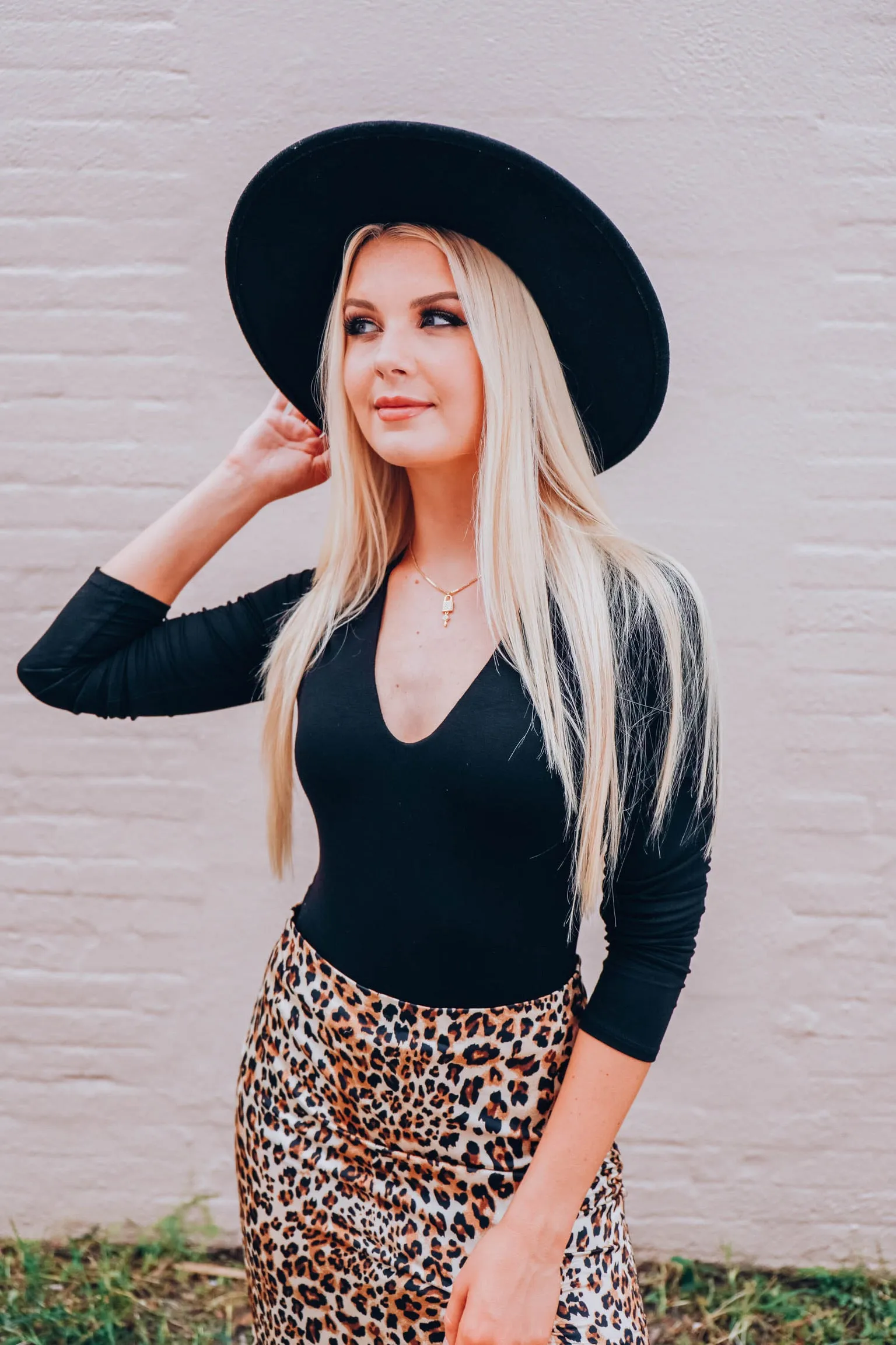 V Comfy Bodysuit - Black