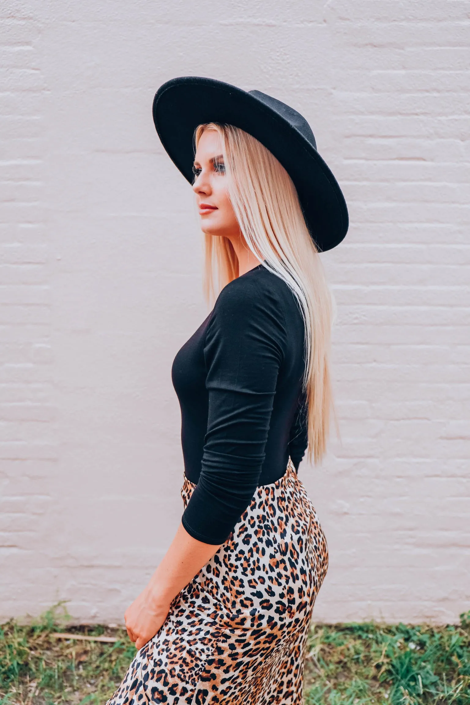 V Comfy Bodysuit - Black