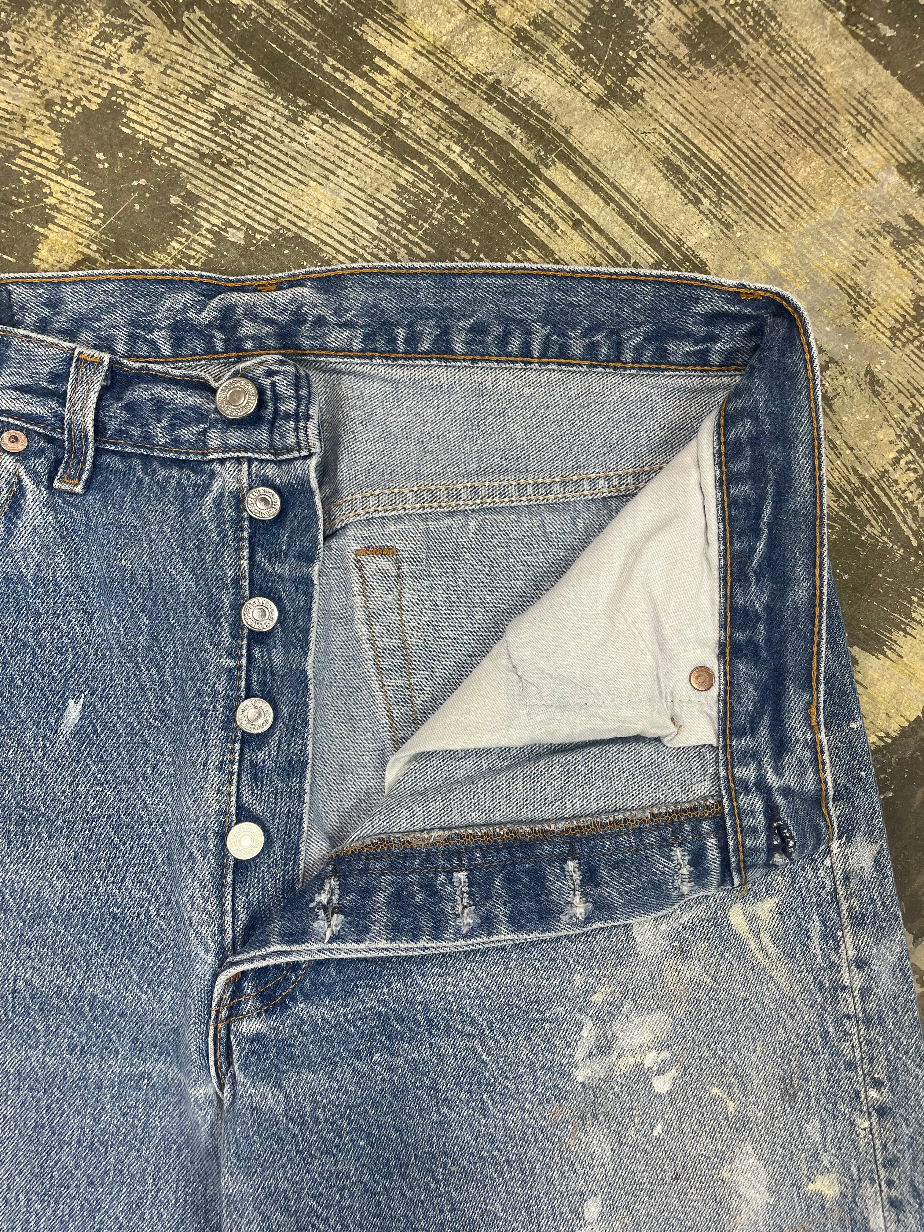 Vintage Levi 501 USA Premium Wash & Paint Denim Jeans (JYJ-0321)