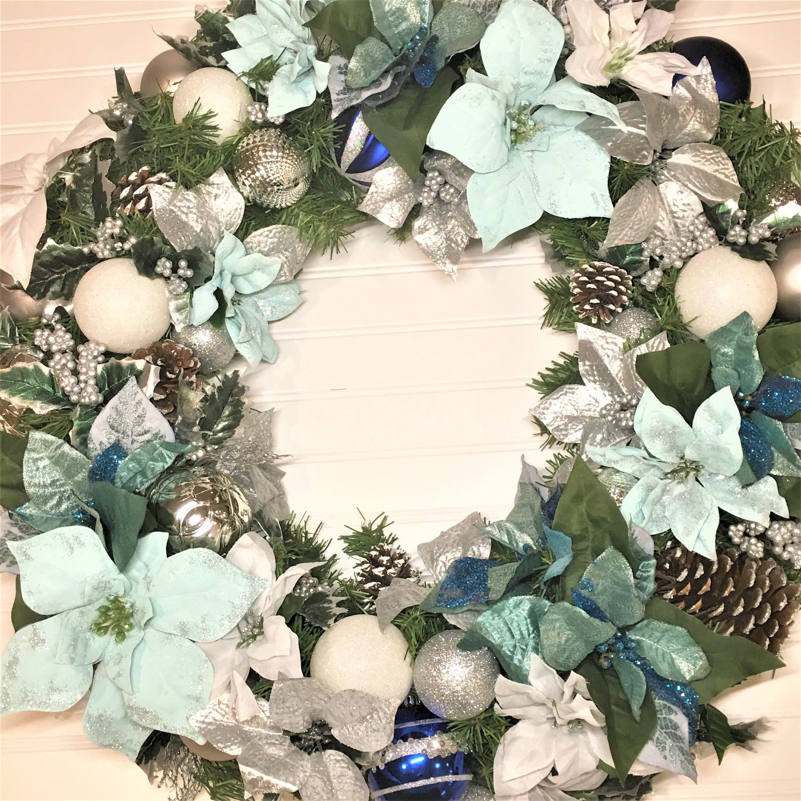 Winter's Splendor Wreath 26"