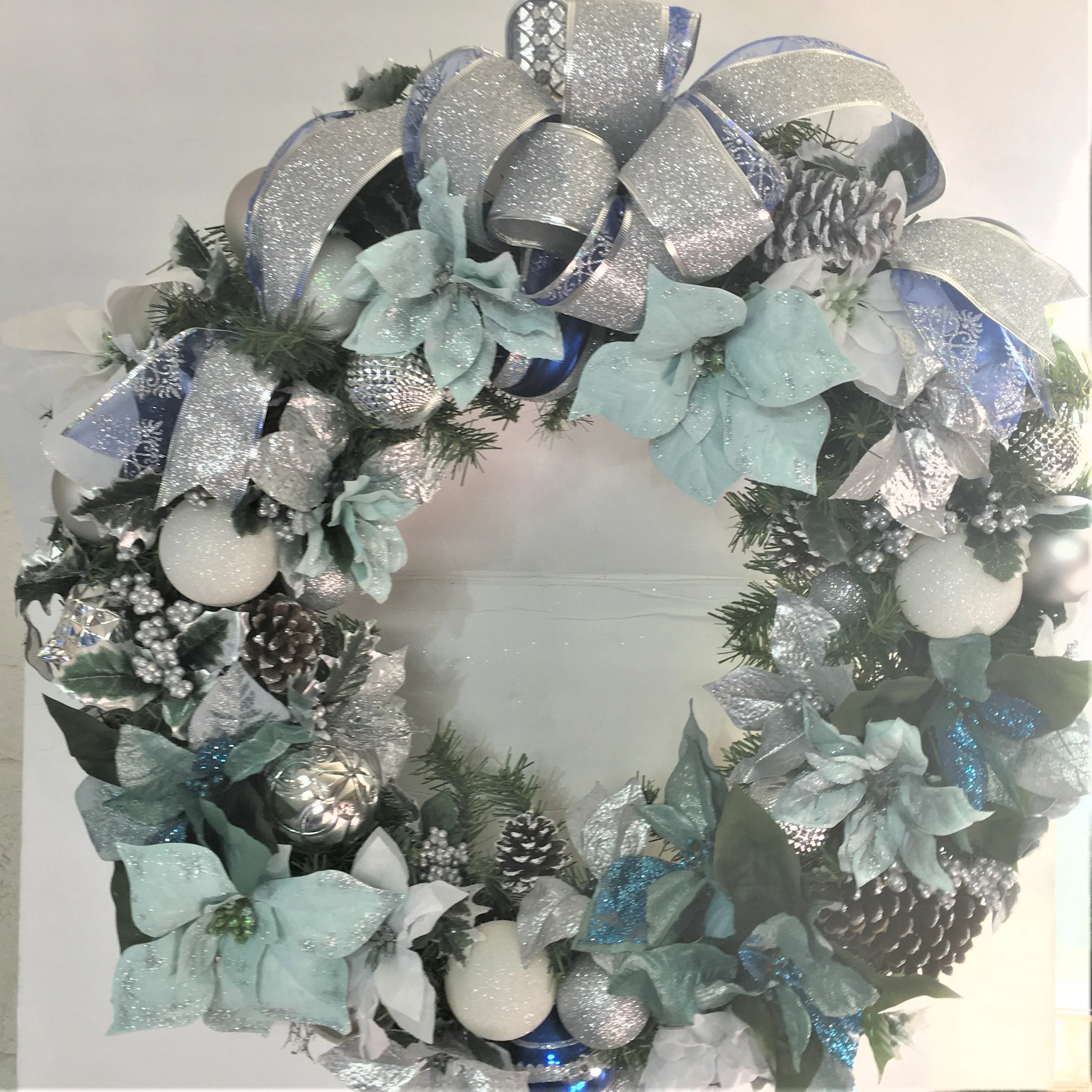 Winter's Splendor Wreath 26"