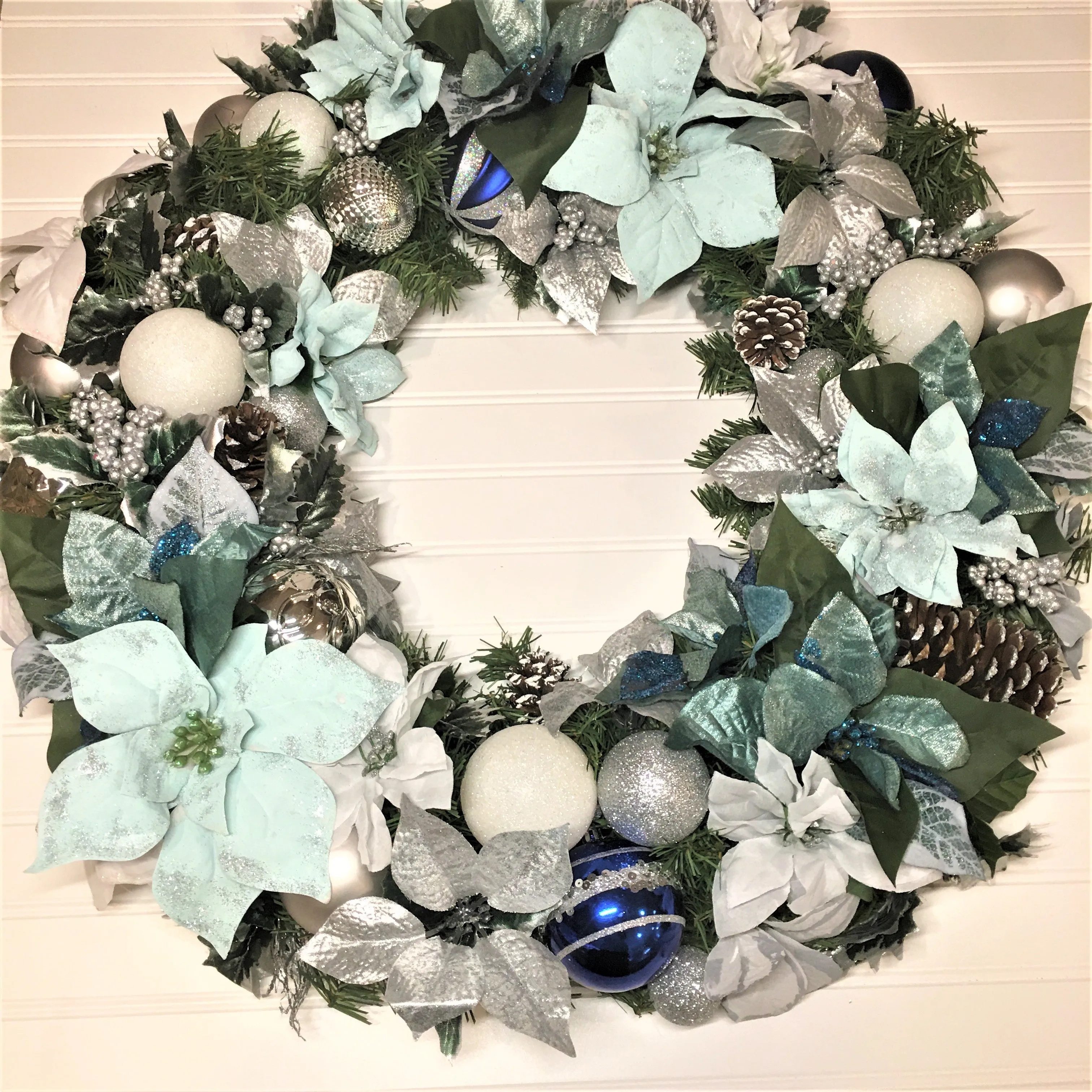 Winter's Splendor Wreath 26"