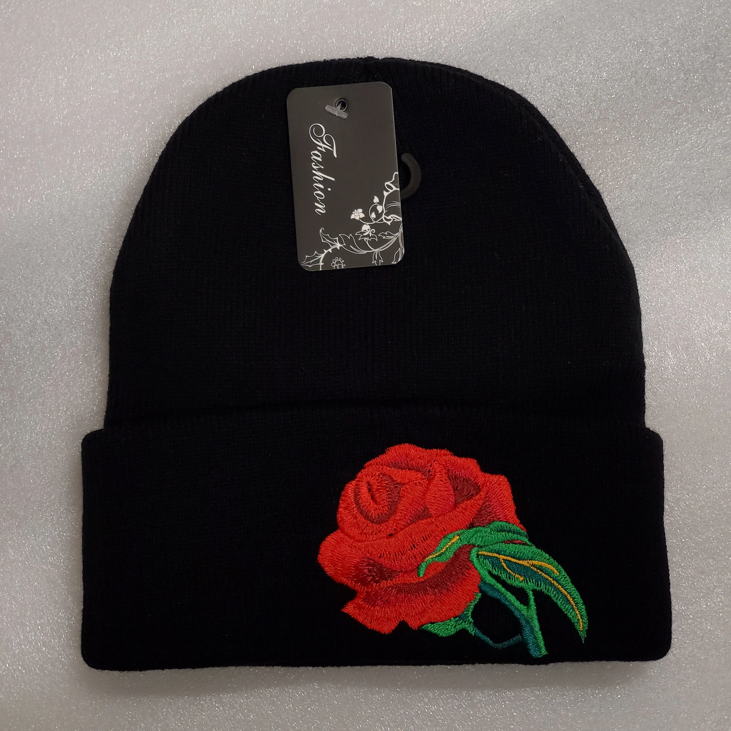 Wt-577j Beanie red flower black